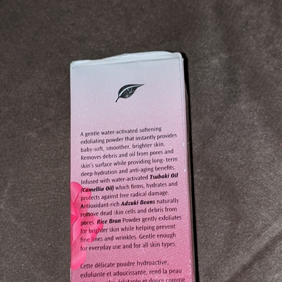 boscia Tsubaki Oil Infused Exfoliating Powder NEW - Picture 4 of 4